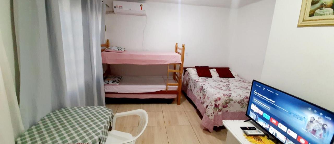 Kitnet S2 Torres: Beachfront Superhost Stay with Amenities Exterior photo